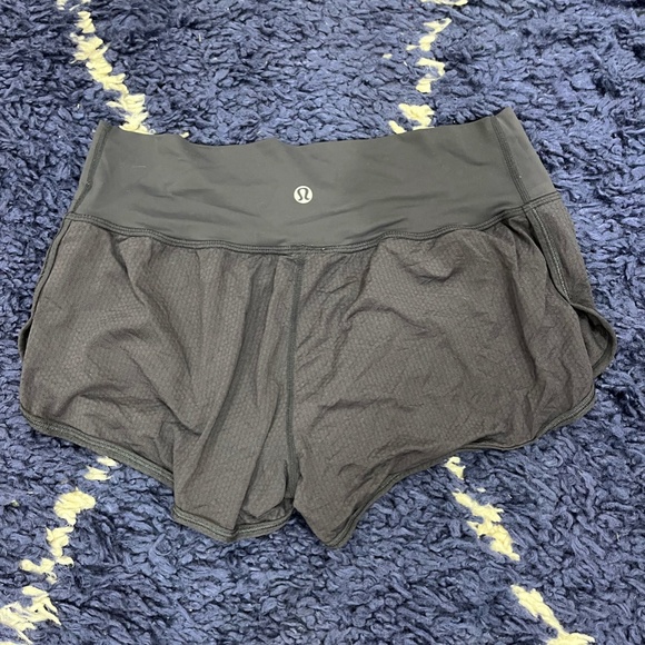 Lululemon Gray Shorts Size 4 - Picture 2 of 2